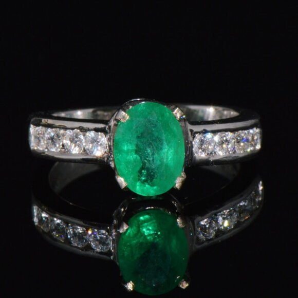 Certified Natural 1.87Cts Emerald VS F Diamond 18K Gold Ring Band